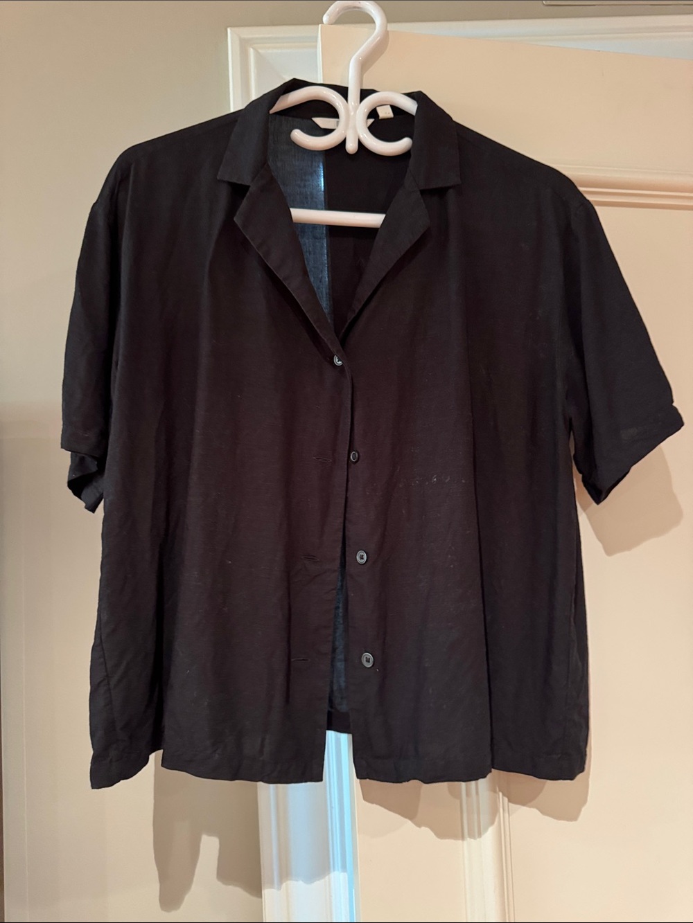 Uniqlo Classic Black Short-Sleeve Button Shirt
